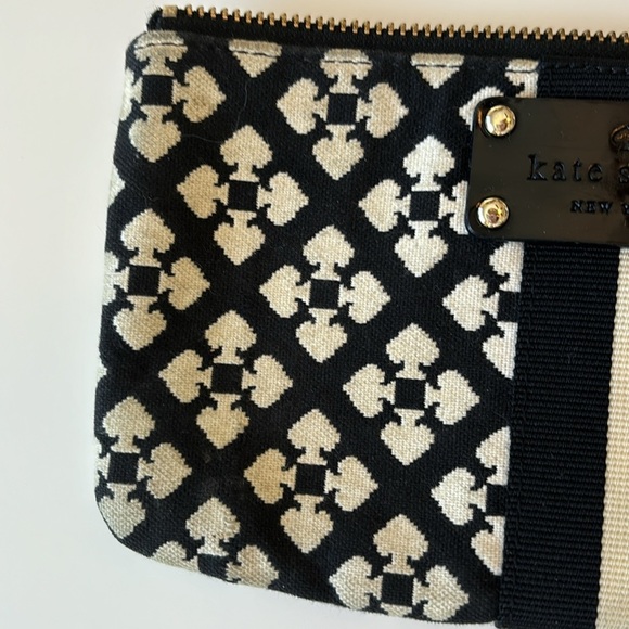 Kate Spade | Zippered Chrissy Wristlet - Picture 4 of 5